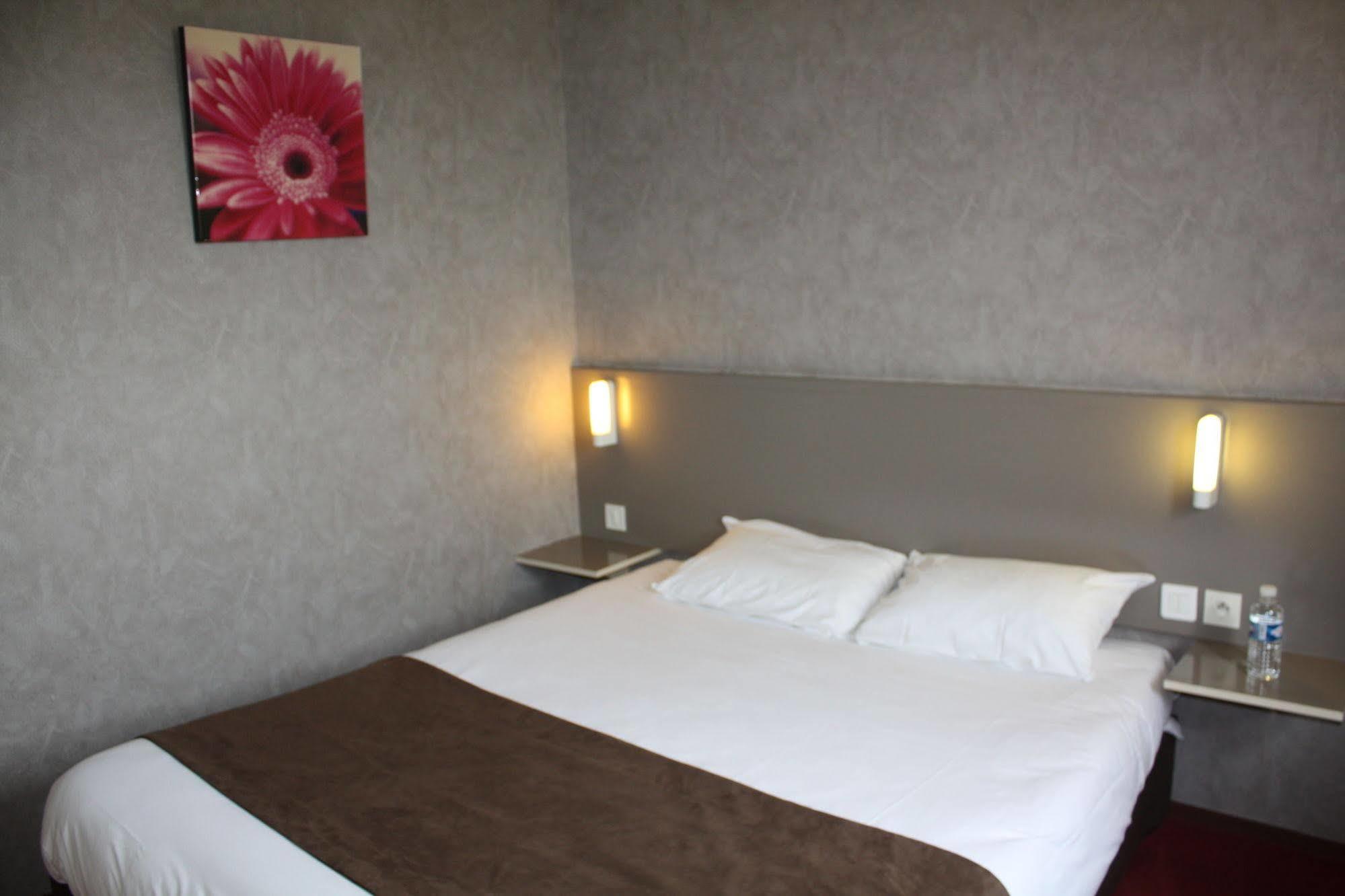 Brit Hotel 朗迪维肖 外观 照片